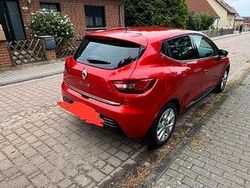 Rot Gebraucht 2019 Renault Clio IV LIMITED Kleinwagen | 10.500 € (Fairer Preis)