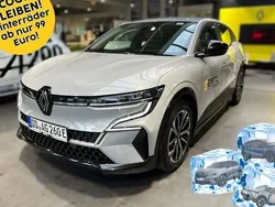 Grau Gebraucht 2023 Renault Mégane Komfort Limousine | 30.190 € (Superpreis)
