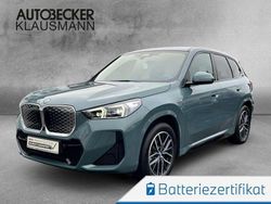 Gruen Gebraucht 2024 BMW iX1 Luxury Line SUV | 48.435 € (Fairer Preis)