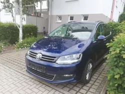 Blau Gebraucht 2022 VW Sharan Comfortline Van / Kleinbus | 26.500 € (Superpreis)