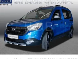 Blau Gebraucht 2017 Dacia Dokker Celebration Van | 13.888 € (Fairer Preis)
