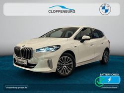 Weiß Gebraucht 2022 BMW 225 Active Tourer Luxury Line Van / Kleinbus | 30.999 € (Fairer Preis)