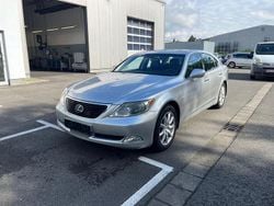 Silber Gebraucht 2007 Lexus LS460 Limousine | 6.300 €