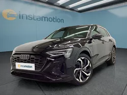 Schwarz Gebraucht 2024 Audi Q8 e-tron S-Line SUV | 59.049 € (Guter Preis)