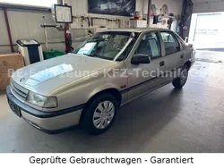 Gold Gebraucht 1991 Opel Vectra Limousine | 2.950 €