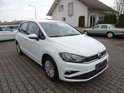 Pure white Gebraucht 2018 VW Golf Sportsvan Trendline Van / Kleinbus | 11.690 € (Superpreis)
