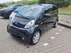 Schwarz Gebraucht 2020 Peugeot iON Kleinwagen | 6.990 € (Fairer Preis)