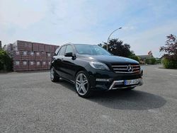 Schwarz Gebraucht 2025 Mercedes 350 AMG SUV | 18.500 €