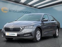 Grau Gebraucht 2024 Skoda Octavia Limousine | 25.699 € (Fairer Preis)
