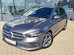 Grau Gebraucht 2019 Mercedes B180 Van / Kleinbus | 19.900 € (Guter Preis)
