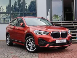 Orange Gebraucht 2021 BMW X1 Performance SUV | 20.900 € (Fairer Preis)