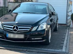 Schwarz Gebraucht 2011 Mercedes E200 Coupé | 13.600 € (Fairer Preis)