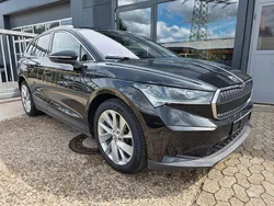 Schwarz Gebraucht 2022 Skoda Enyaq iV Suite SUV | 29.990 € (Guter Preis)