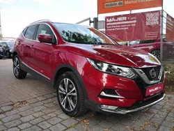 Rot Gebraucht 2019 Nissan Qashqai N-Connecta SUV | 17.600 € (Fairer Preis)