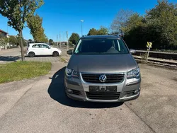 Braun Gebraucht 2010 VW Touran Cross Freestyle Van / Kleinbus | 4.999 € (Guter Preis)