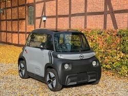 Grau Gebraucht 2024 Opel Rocks-e Rocks Kleinwagen | 7.750 € (Fairer Preis)