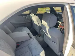Weiß Gebraucht 1998 Mercedes 240 Limousine | 4.000 €