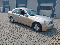 Beige Gebraucht 2003 Mercedes C200 Limousine | 1.250 € (Guter Preis)