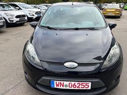 Schwarz Gebraucht 2009 Ford Fiesta Trend | 1.990 €