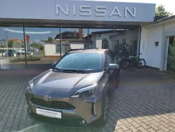 Grey metallic Gebraucht 2023 Toyota Yaris Cross SUV | 27.990 € (Etwas zu teuer)