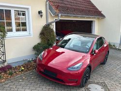 Red multicoat (ppmr) Gebraucht 2022 Tesla Model Y SUV | 39.999 € (Fairer Preis)