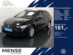 Deep black perleffekt Gebraucht 2024 VW Golf VIII Life Kombi | 28.885 € (Fairer Preis)