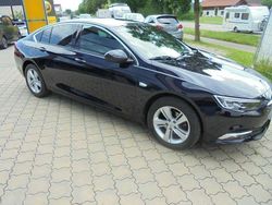 Tiefsee blau Gebraucht 2018 Opel Insignia Dynamic Kleinwagen | 17.990 € (Fairer Preis)