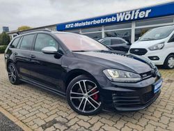 Ebenholzschwarz Gebraucht 2016 VW Golf VII GTD Kombi | 10.890 € (Superpreis)