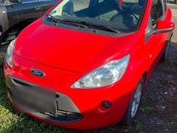 Rot Gebraucht 2013 Ford Ka Kleinwagen | 1.600 €