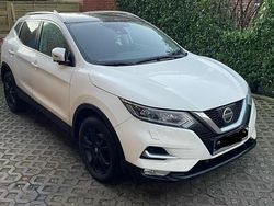 Weiß Gebraucht 2018 Nissan Qashqai SUV | 13.750 € (Etwas zu teuer)