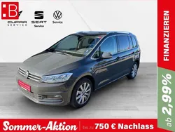 Grau Gebraucht 2024 VW Touran Pro Van / Kleinbus | 34.750 € (Guter Preis)