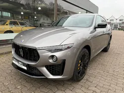 Grau Gebraucht 2020 Maserati Levante SUV | 47.800 € (Superpreis)