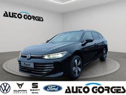 Grenadillschwarz metallic Neu 2025 VW Passat Pro Kombi | 49.945 € (Etwas zu teuer)