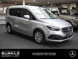 Silber Gebraucht 2022 Mercedes T180 Progressive Van / Kleinbus | 32.850 € (Teuer)