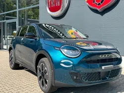 Grün Neu 2025 Fiat 600E La Prima Limousine | 38.490 €