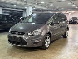 Grau Gebraucht 2014 Ford S-MAX S Van / Kleinbus | 8.900 € (Fairer Preis)