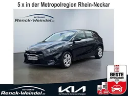 Schwarz Gebraucht 2022 Kia Ceed Vision Limousine | 20.989 € (Etwas zu teuer)
