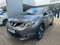 Grau Gebraucht 2015 Nissan Qashqai 360º SUV | 13.990 € (Teuer)