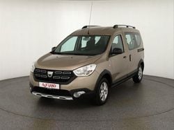 Beige Gebraucht 2018 Dacia Dokker Celebration Van | 17.990 € (Teuer)