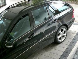 Schwarz Gebraucht 2005 Mercedes C280 Kombi | 2.600 € (Fairer Preis)
