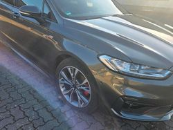 Grau Gebraucht 2021 Ford Mondeo ST-Line Kombi | 21.800 €