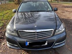 Grau Gebraucht 2013 Mercedes C220 Elegance Limousine | 9.000 € (Fairer Preis)