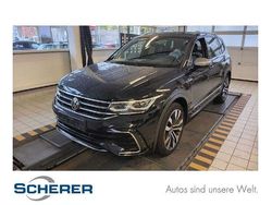 Deep black perleffekt (metallic) Gebraucht 2022 VW Tiguan Allspace R-line SUV | 33.200 € (Fairer Preis)
