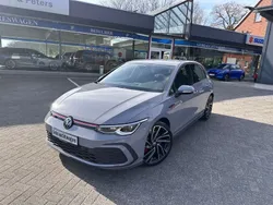 Grau Gebraucht 2024 VW Golf VIII GTI Limousine | 33.290 € (Fairer Preis)