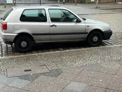Silber Gebraucht 1996 VW Golf III Kleinwagen | 1.099 €