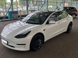 Weiß Gebraucht 2022 Tesla Model 3 Performance Limousine | 29.500 € (Guter Preis)