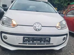 Weiß Gebraucht 2015 VW up! Cup Kleinwagen | 4.900 € (Guter Preis)