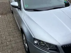 Grau Gebraucht 2017 Skoda Octavia Limousine | 6.850 € (Superpreis)