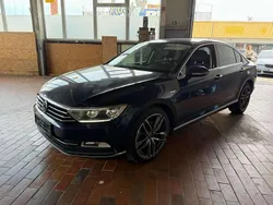 Blau Gebraucht 2015 VW Passat Highline Limousine | 15.950 € (Guter Preis)