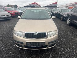 Gold Gebraucht 2005 Skoda Fabia Kleinwagen | 2.550 € (Fairer Preis)